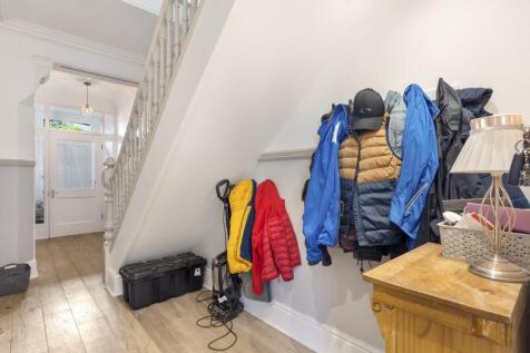 40 Selborne Drive