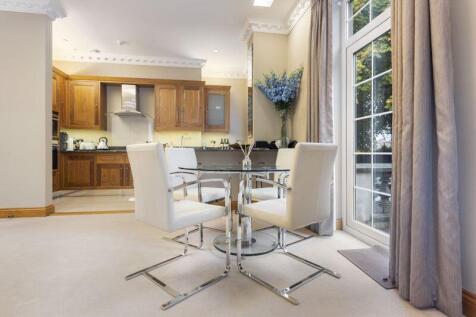 6 Coutts House