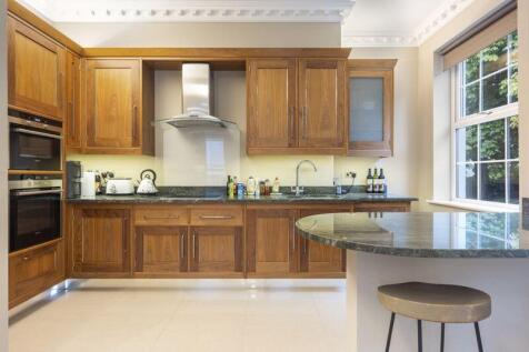 6 Coutts House