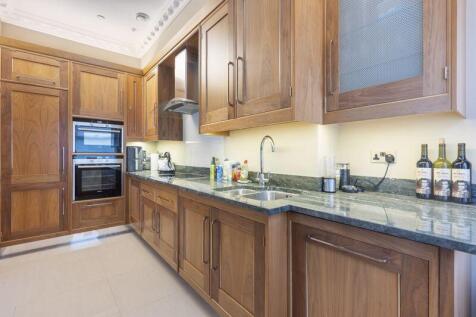6 Coutts House