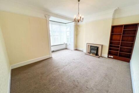 20 Selbourne Drive - Flat 1