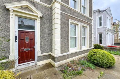 20 Selbourne Drive - Flat 2