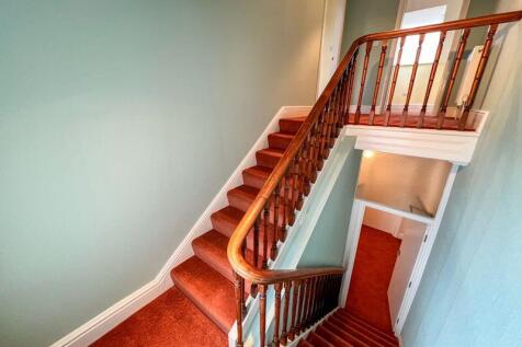 20 Selbourne Drive - Flat 2