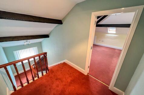 20 Selbourne Drive - Flat 2