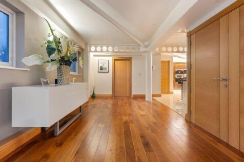 Rooftop Penthouse Coutts House