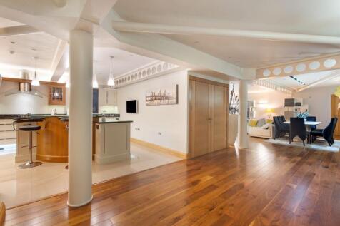 Rooftop Penthouse Coutts House