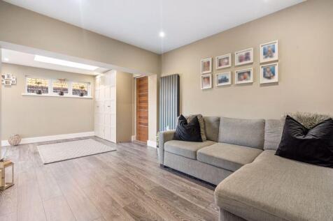 Westways, 16 Cronk Drine