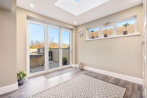 Westways, 16 Cronk Drine