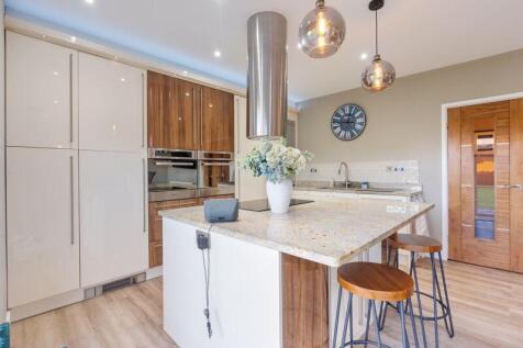 Westways, 16 Cronk Drine