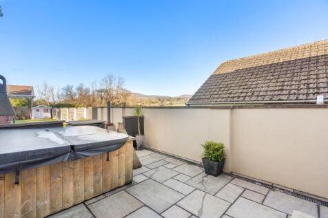 Westways, 16 Cronk Drine