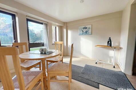 Breakfast room