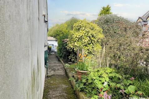 Side garden