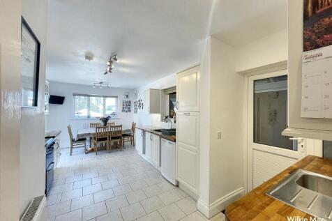 Kitchen diner