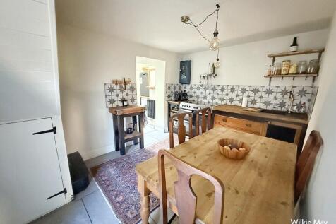 Kitchen diner