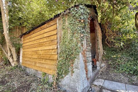 Shed