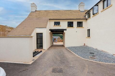 Coach house