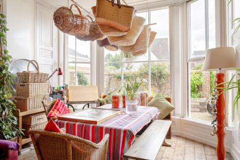 Kitchen Family Room
