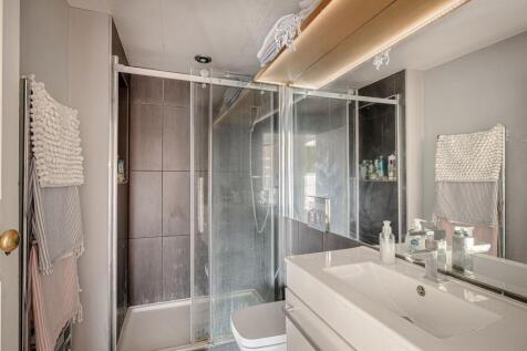 2nd Floor Shower Room