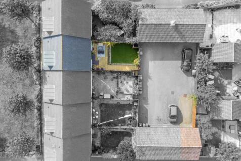 Bird&#39;s Eye inc. Garage