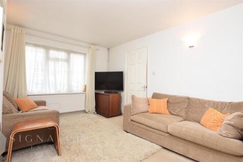 Living Room 1.jpg