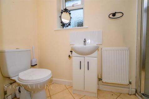 Cloakroom/WC
