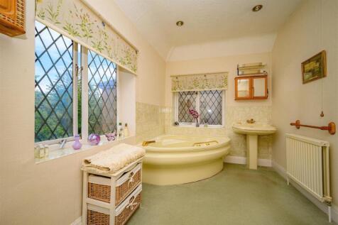 En Suite To Master