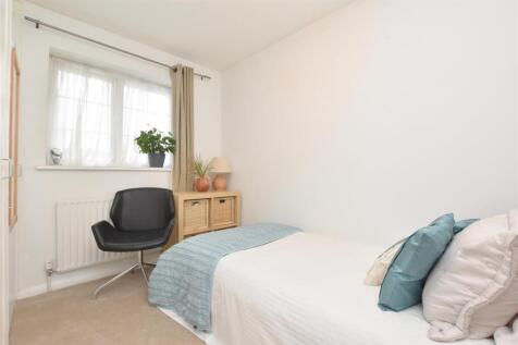 Bedroom Three (3).jpg