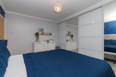 38 Gleniffer Road, Renfrew Pa4 0re L-25