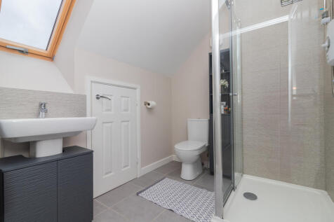 56 Barskiven Circle Paisley PA1 2FA 3L-23