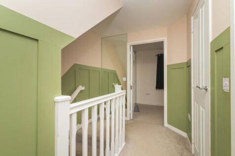 56 Barskiven Circle Paisley PA1 2FA 3L-31