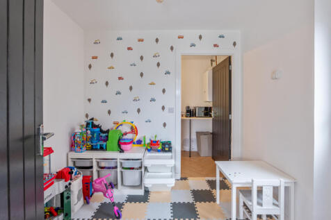 PLAY ROOM