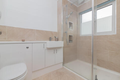 32 torbracken howwood, johnstone pa9 1dy L-20