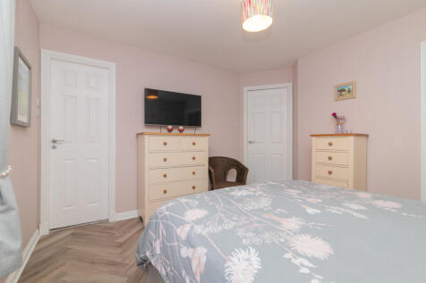 42 Strathcarron Drive, Paisley PA27AW-21