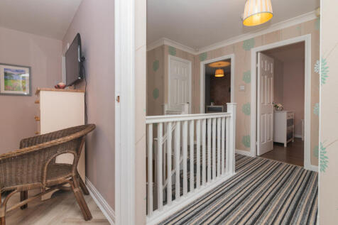 42 Strathcarron Drive, Paisley PA27AW-17
