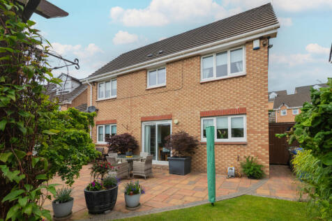 42 Strathcarron Drive, Paisley PA27AW-37