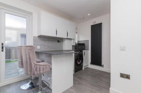 28 Langroods circle-13