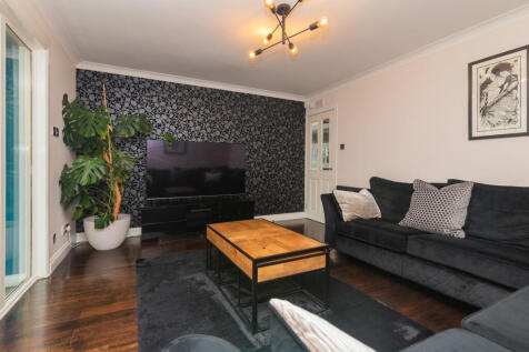 50 Fischer Gardens, Paisley L-4