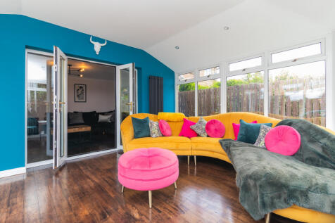 50 Fischer Gardens, Paisley L-9