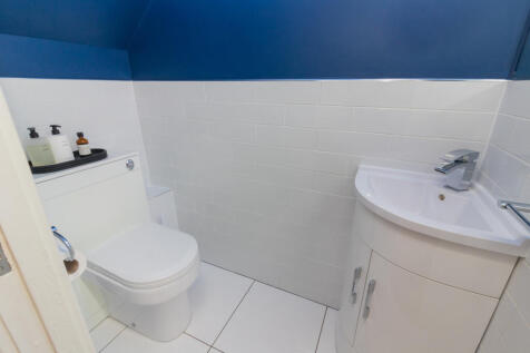 50 Fischer Gardens, Paisley L-10