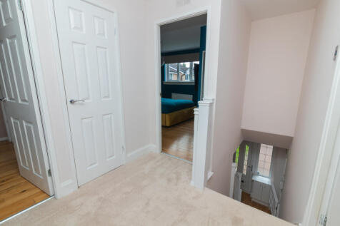 50 Fischer Gardens, Paisley L-33