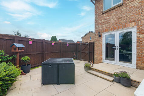 50 Fischer Gardens, Paisley L-15