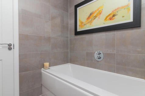 138B Hawkhead Road, Hawkhead PA2 7BE-18
