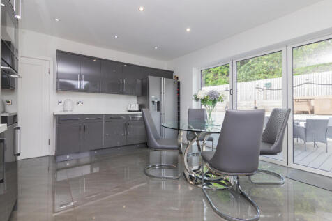 28 craw Road Paisley-3