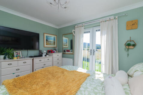 23 Linnet Avenue L-24