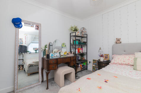 23 Linnet Avenue L-30