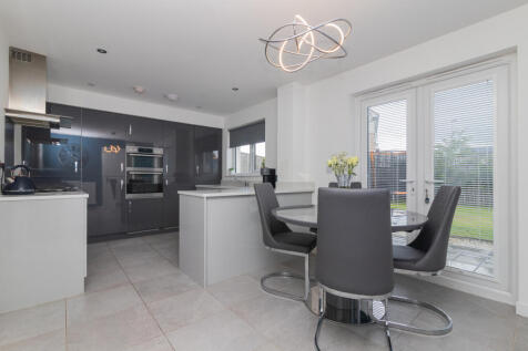 81 rosemont place, Barrhead g78 1fe L-10