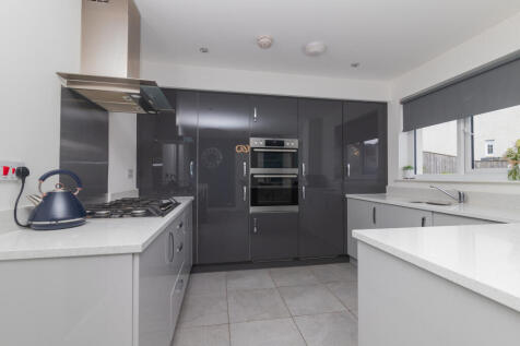 81 rosemont place, Barrhead g78 1fe L-12
