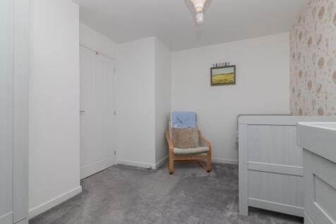 81 rosemont place, Barrhead g78 1fe L-33