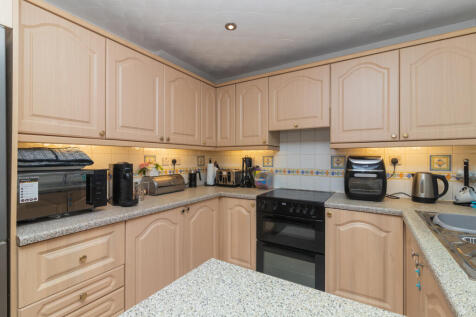 91 Greenlaw crescent L-13