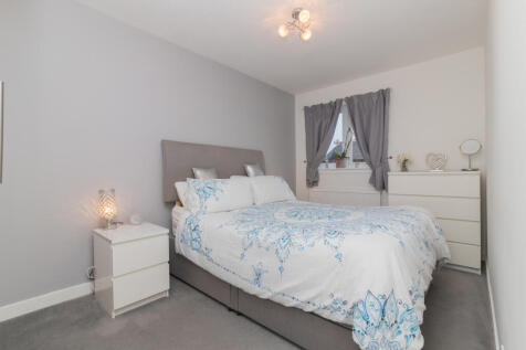 91 Greenlaw crescent L-32